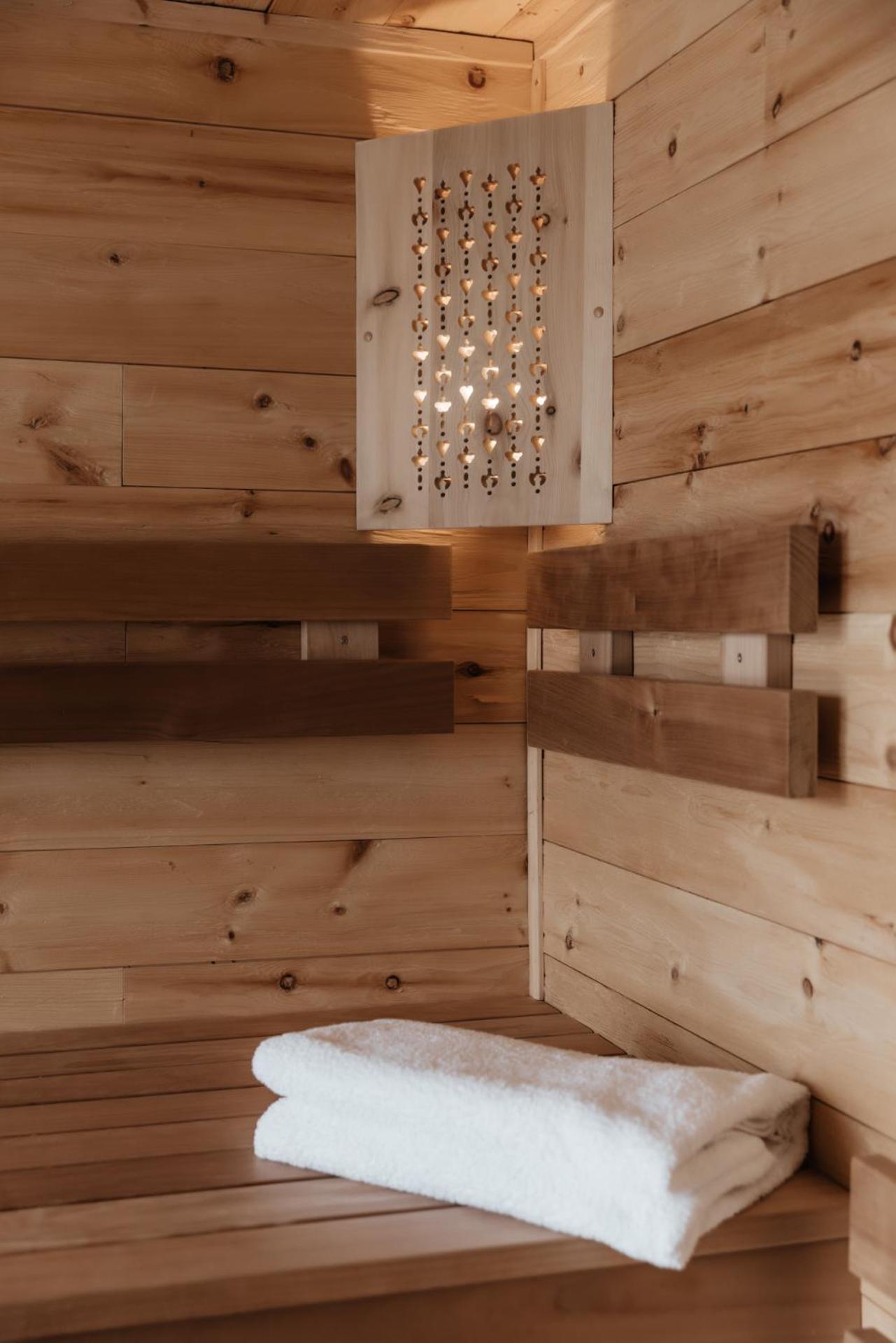 Am Wildbachberg - Luxus Ferienhaeuser Mit Infinitypool, Privatsauna Und Weinkeller Deutschlandsberg Exterior foto